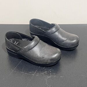 Dansko Professional Black Slip On Clogs Size‎ Women's US 7, EUR 37
